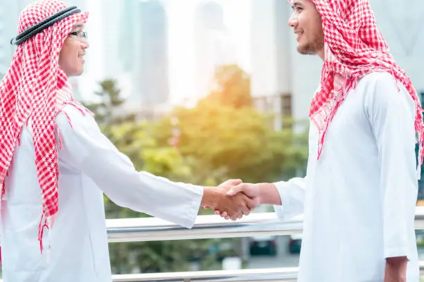 سائقون